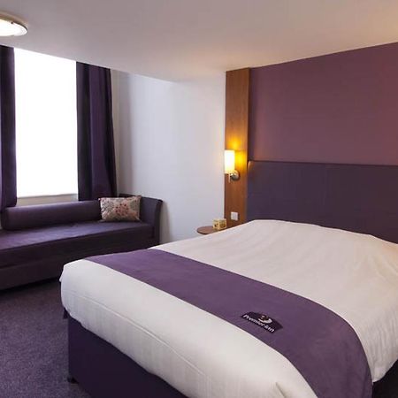 Premier Inn Sittingbourne Kent Екстериор снимка