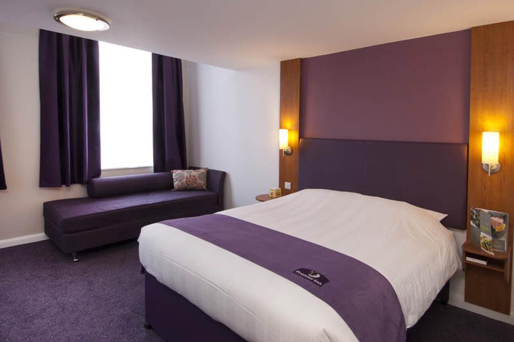 Premier Inn Sittingbourne Kent Екстериор снимка