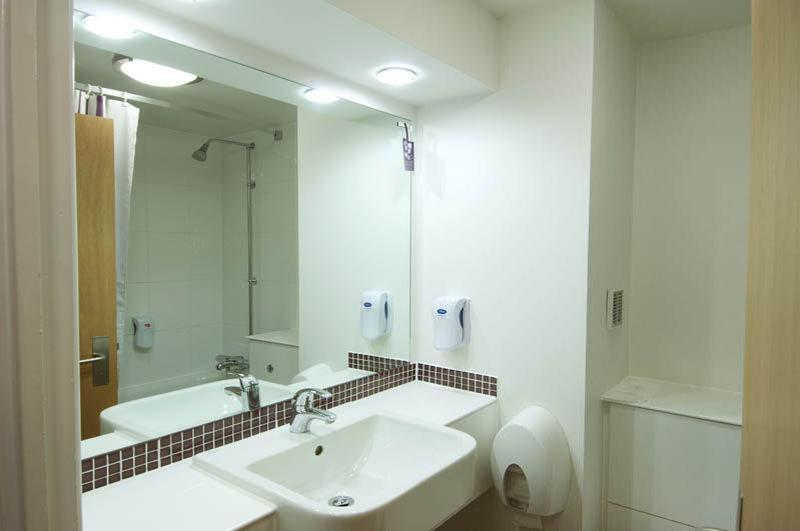 Premier Inn Sittingbourne Kent Екстериор снимка