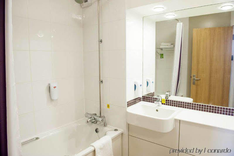 Premier Inn Sittingbourne Kent Екстериор снимка